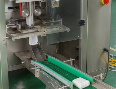 Máy đóng gói muối Giải pháp tích hợp High Speed Vertical Packaging và Open Mouth Bagging Line